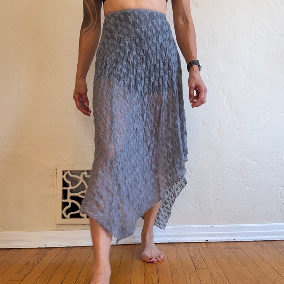 NWOT Zara Lace Asymmetric Grey Skirt - S - Picture 2 of 5
